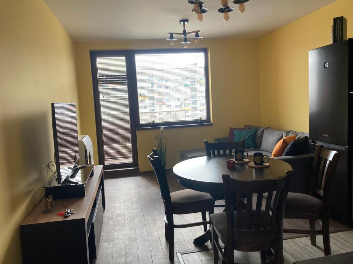 Victor'S Suite , With Private Parking Varna Bagian luar foto