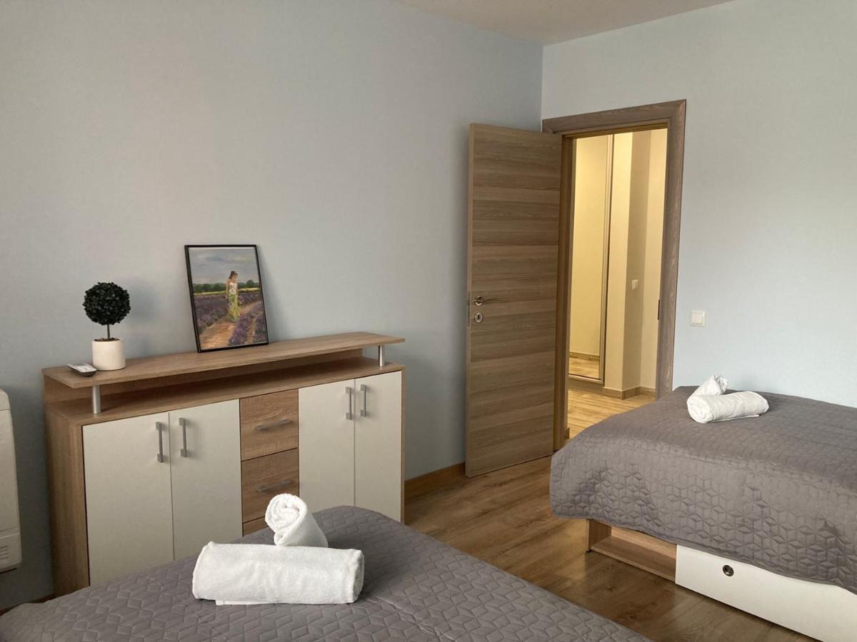 Victor'S Suite , With Private Parking Varna Bagian luar foto