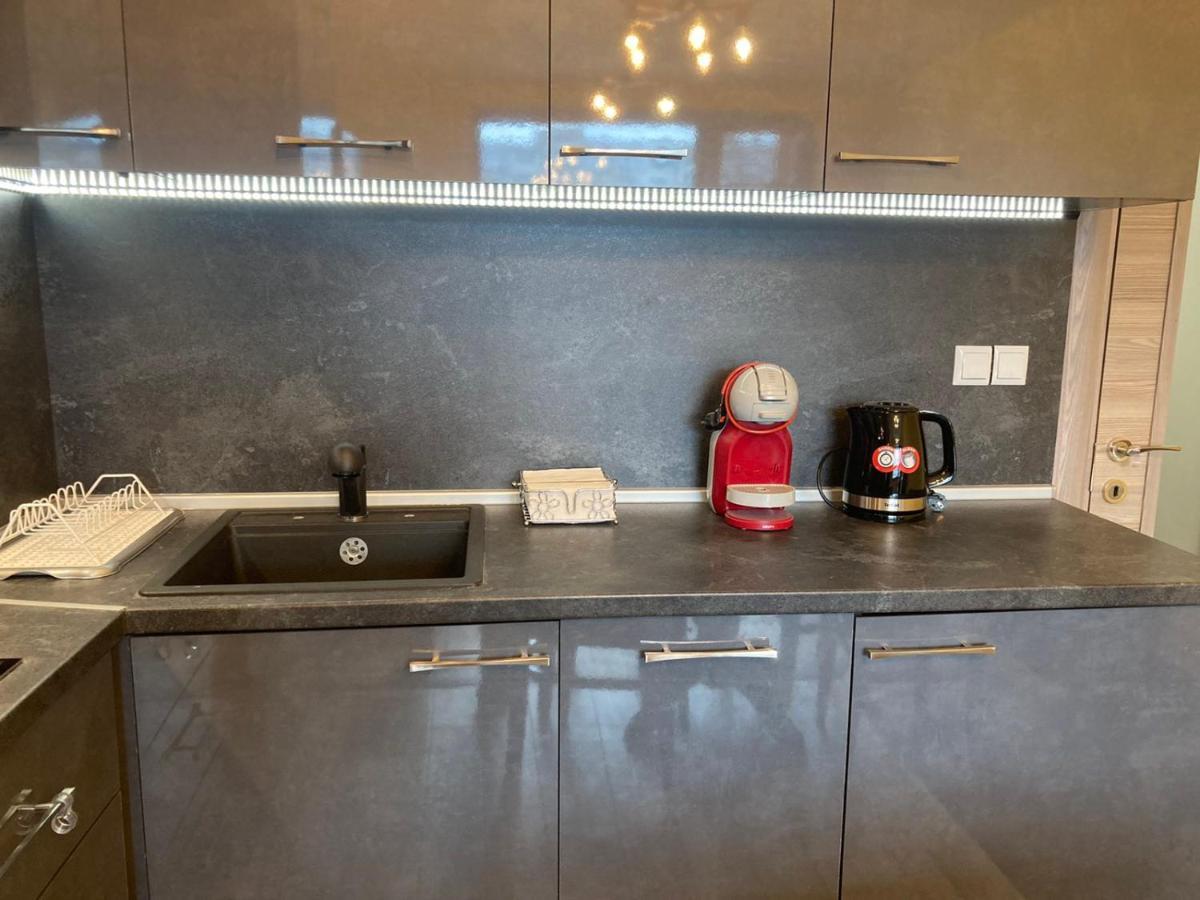 Victor'S Suite , With Private Parking Varna Bagian luar foto