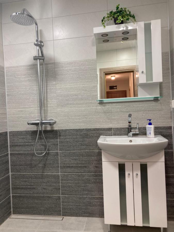 Victor'S Suite , With Private Parking Varna Bagian luar foto