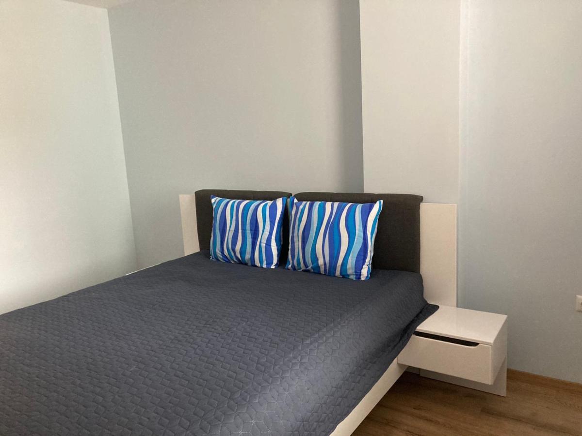 Victor'S Suite , With Private Parking Varna Bagian luar foto